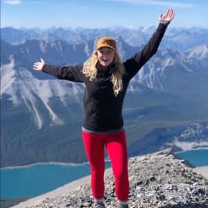 Meet your Posher, Gloria